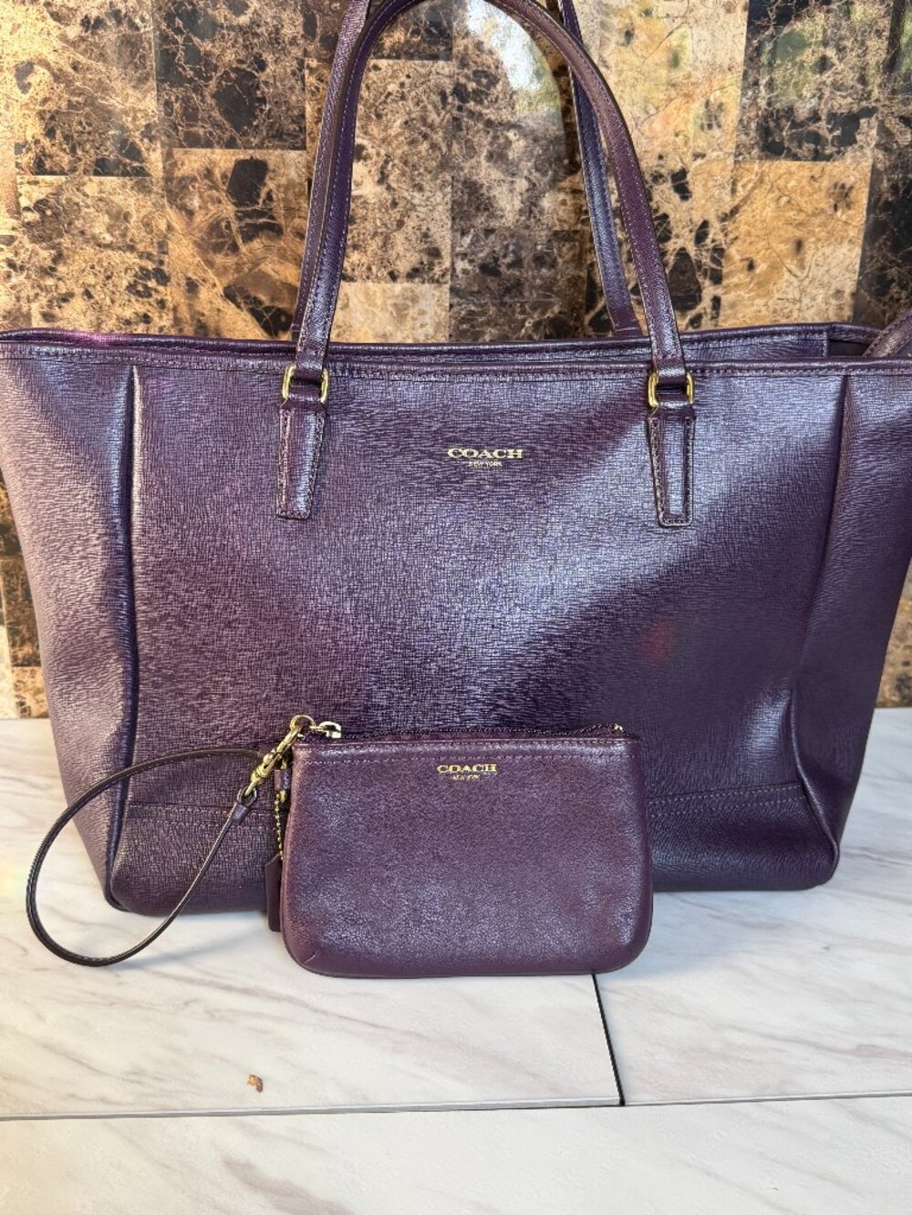 Coach Saffiano Leather City Tote & Wristlet Set in Black Violet/Plum - Like New - Picture 12 of 12